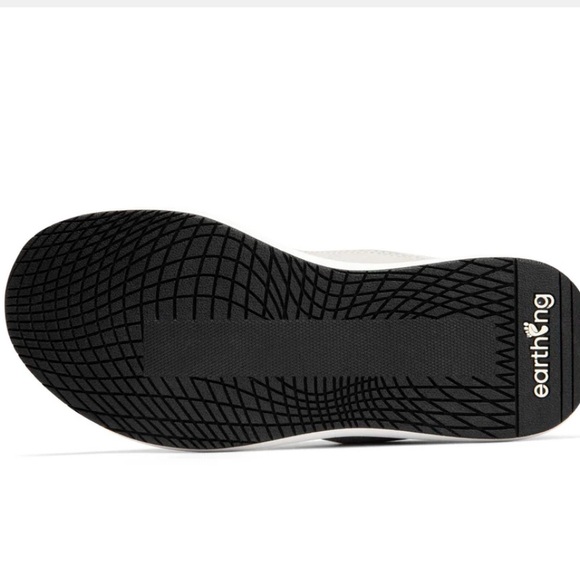 earthêng Grounded Footwear sz. 9 - Picture 3 of 4